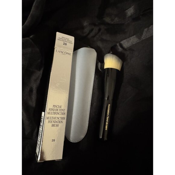 Lancome Multi function Foundation Brush #28 Plus 3 Travel Size Items! Great Buy! - Picture 1 of 6